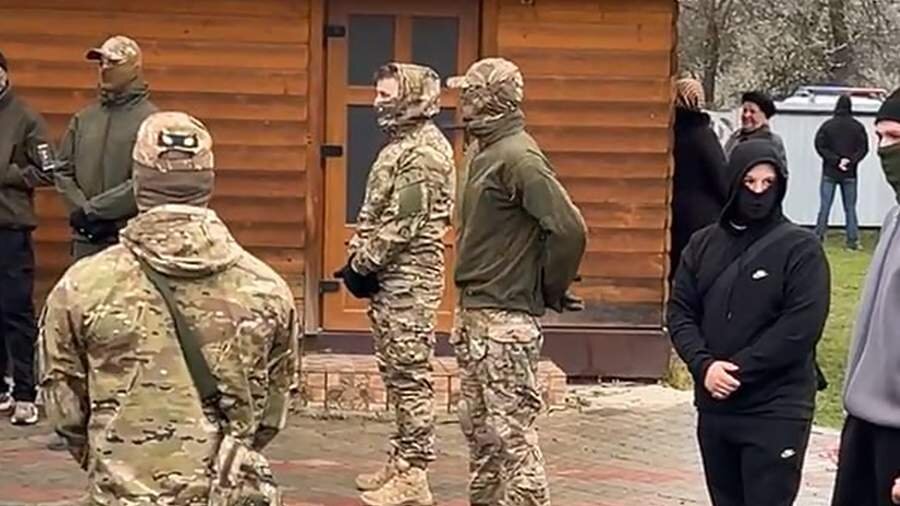 Ukraynada kilsə ələ keçirildi