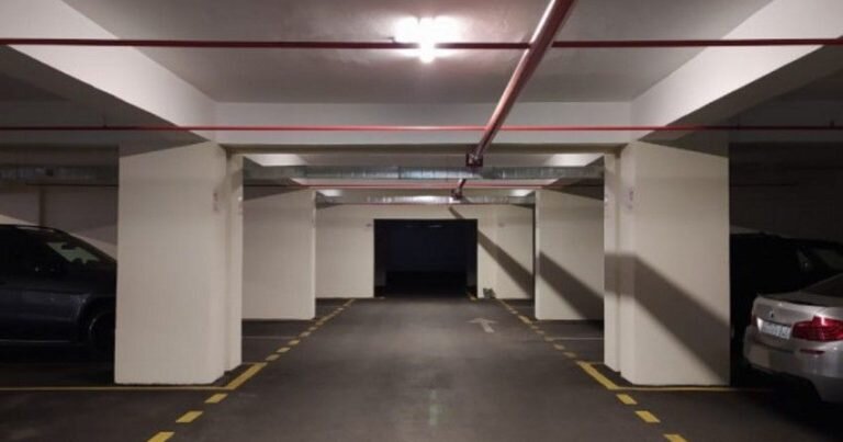 MTK-ların qanunazidd qaraj biznesi: Bir parkinq yeri 25 min manata satılır