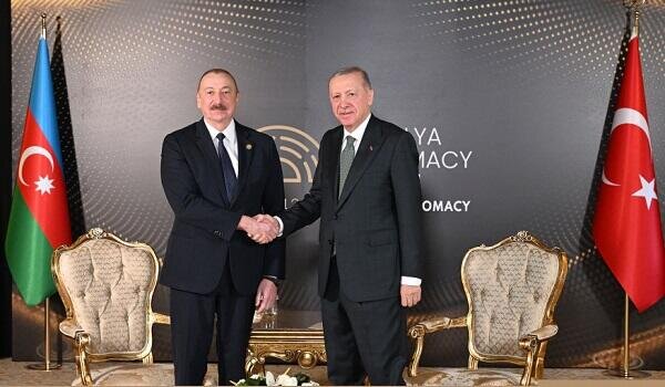Əliyev Antalyada Ərdoğanla görüşdü