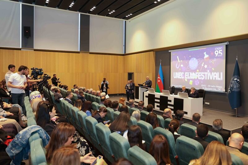 UNEC-də keçirilən Elm Festivalı uğurla yekunlaşdı (FOTO)