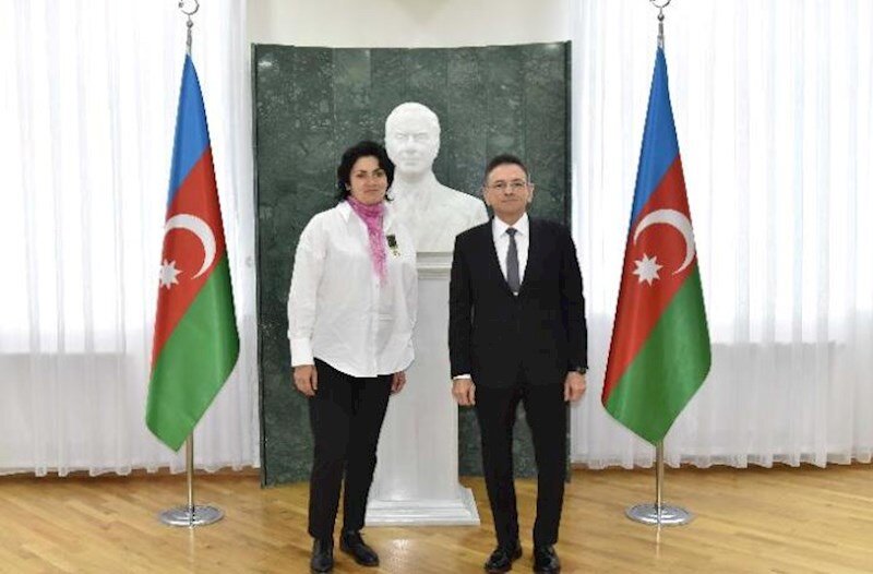 Mədət Quliyevi əvəz edən xanım kimdir?