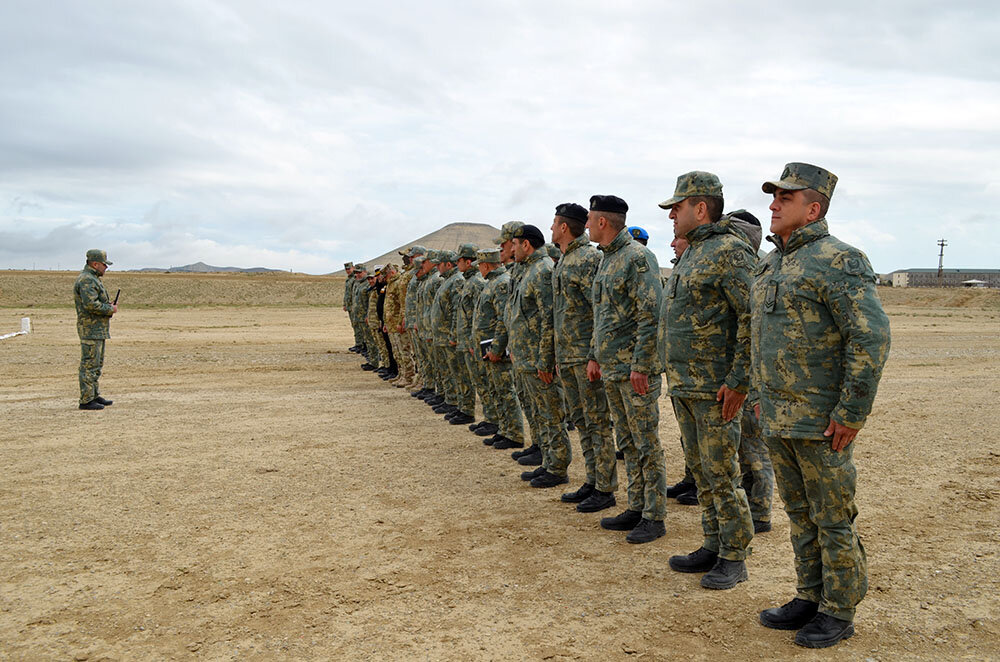 Azərbaycan Ordusunda hərbiləşdirilmiş kross birinciliyi keçirilib (FOTO)