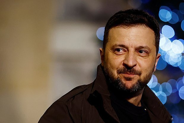 Zelenski Qələbə günü atəşkəs rejimini manipulyasiya adlandırıb