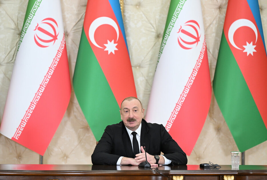 Prezident İlham Əliyev: İran Prezidentinin Azərbaycana rəsmi səfəri əlaqələrimizin yüksək səviyyədə olmasının təzahürüdür (TAM BƏYANAT)