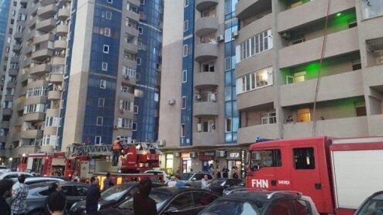 Bakıda yaşayış binasında yanğın oldu