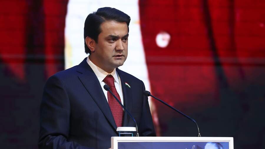 Rüstəm Emomali yenidən Tacikistan parlamentinin yuxarı palatasının rəhbəri seçilib