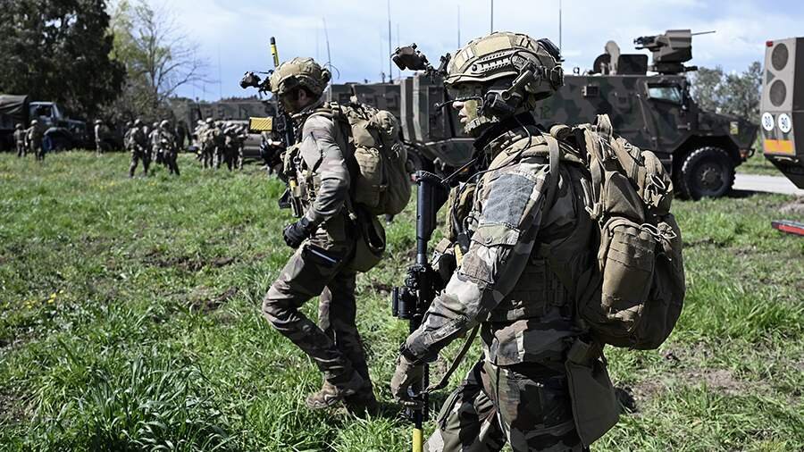 Ukrayna NATO-nun hərbi qüvvələrinin yerləşdirilməsi ilə bağlı danışıqlara başladı