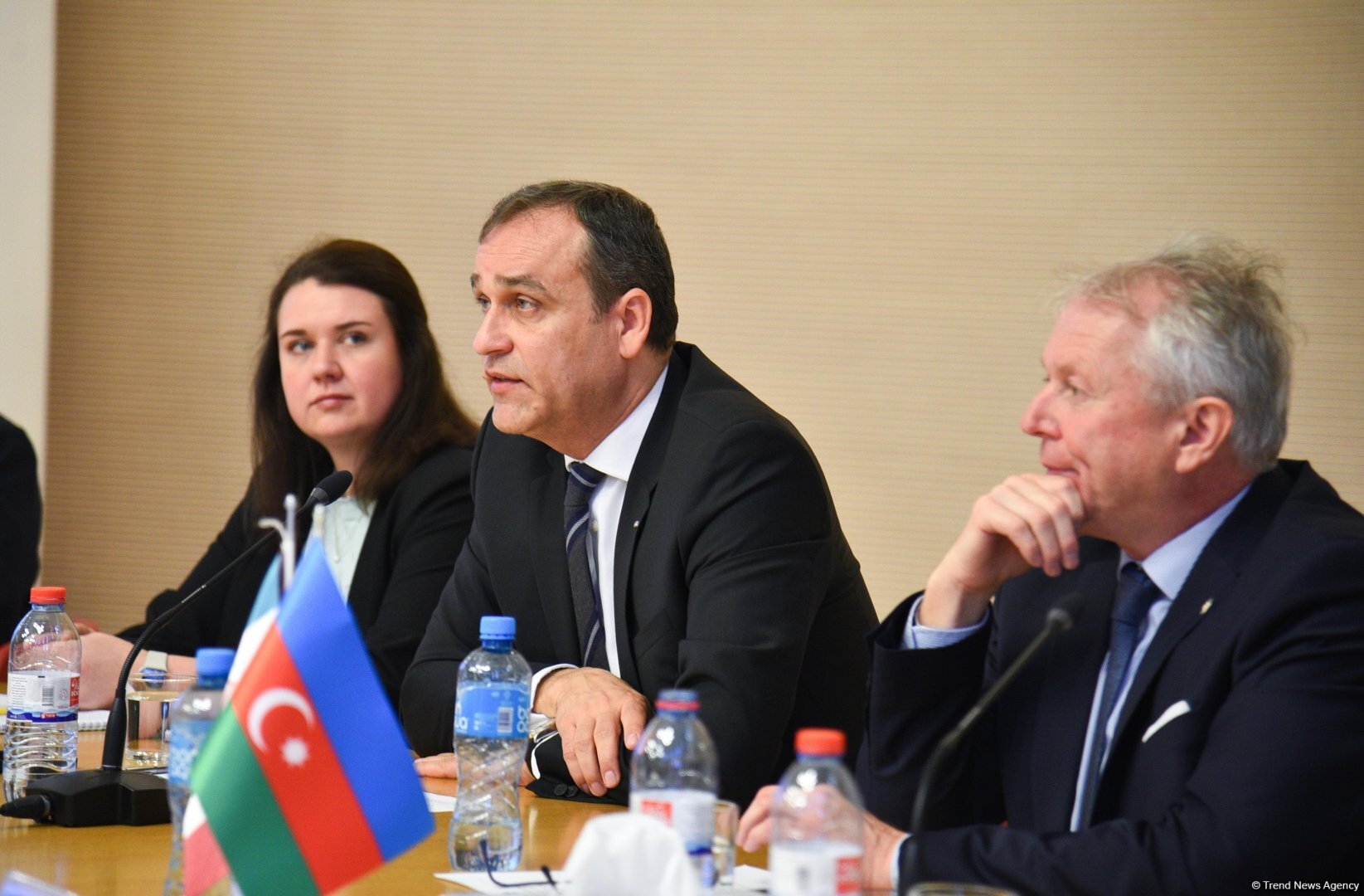 “MVM Group” “yaşıl” enerji sektoruna mümkün investisiyalarla bağlı Azərbaycanla danışıqlara başlayıb