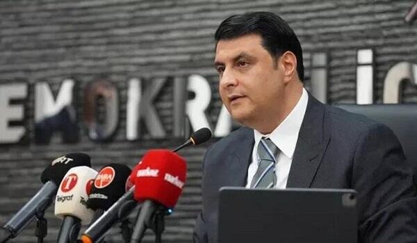 İmamoğluya dəstək verməyən bələdiyyə sədri istefa verdi
