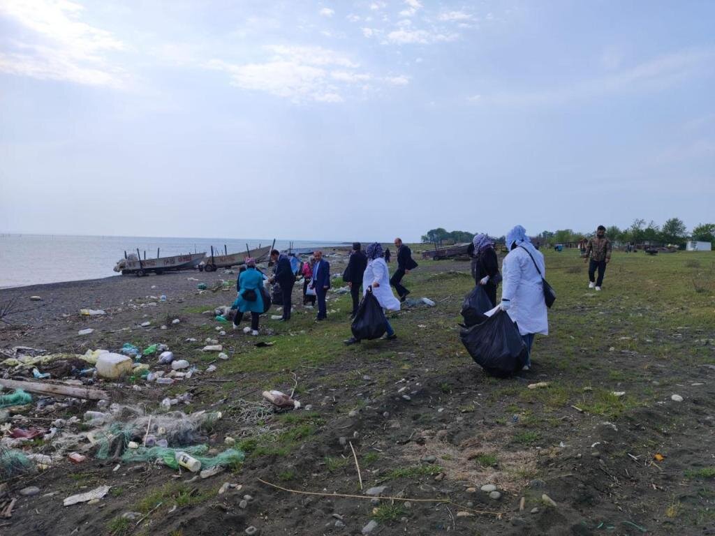 Xəzər dənizinin Lənkərandan keçən bütün sahil zolağı boyunca ekoloji aksiya keçirilib