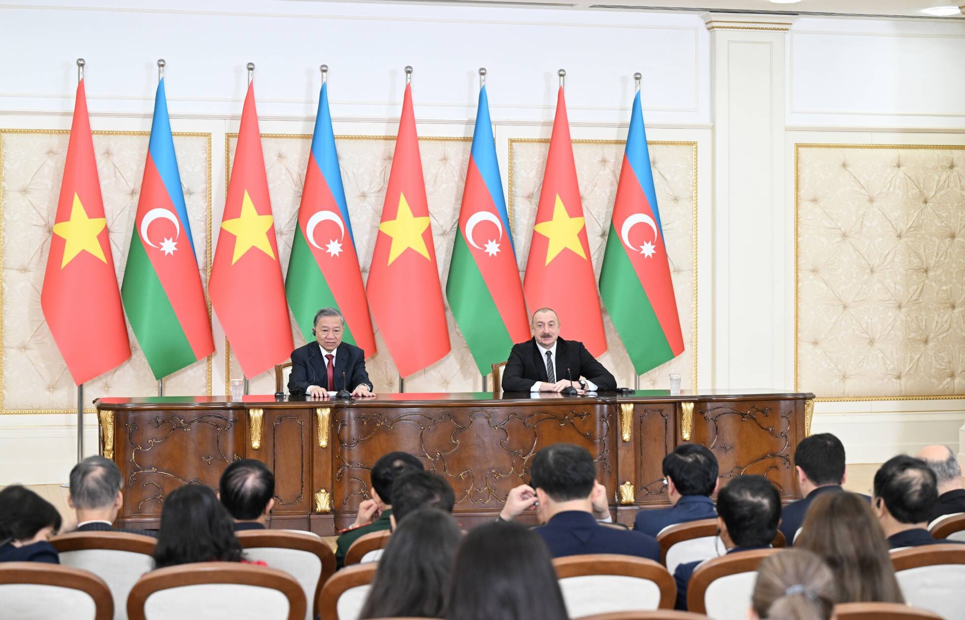 Azərbaycan ilə Vyetnam arasında münasibətlər qarşılıqlı etimada, səmərəli  əməkdaşlığa və etibarlı tərəfdaşlığa əsaslanır