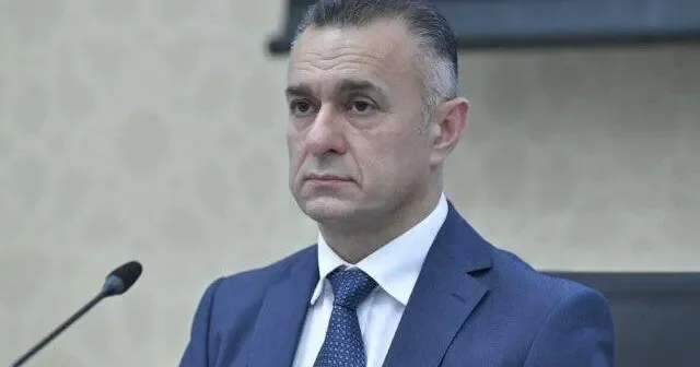 Nazir dostunun oğluna vəzifə verib təltif etdi