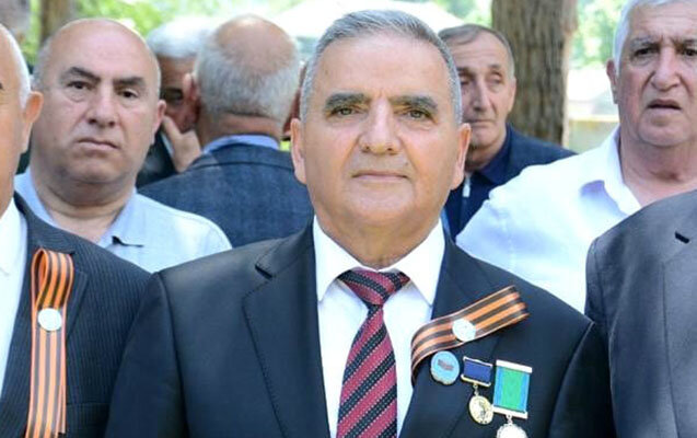Yeni sədr də "Georgi lenti" taxıbmış... (FOTO)