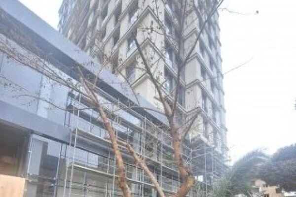 "Ailə Park"ın rəhbəri Hüseyn Mədətov sakinlərin evlərini də uçurub