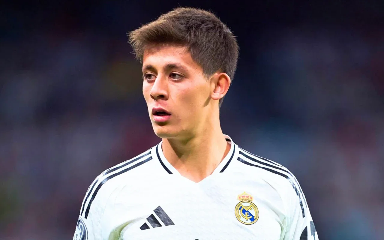 “Real Madrid” Ardanı komandada saxlamaq istəyir