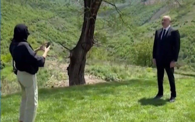 Prezidentlə xanımından səmimi görüntülər - Video