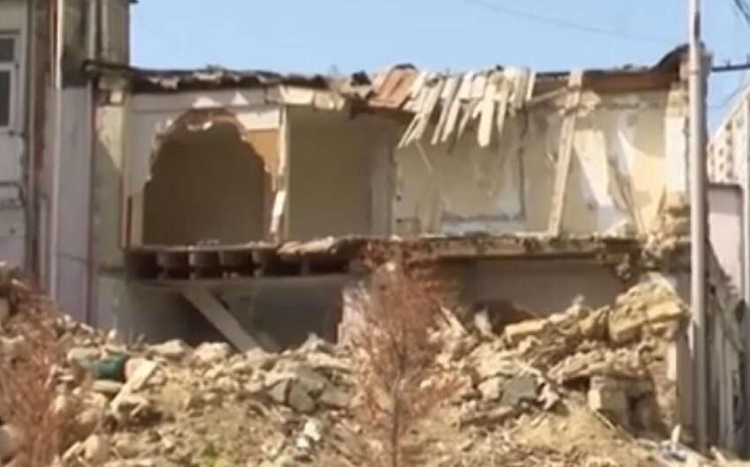 "Kubinka"da aparılan söküntü işlərinin qarşısı alındı - RƏSMİ