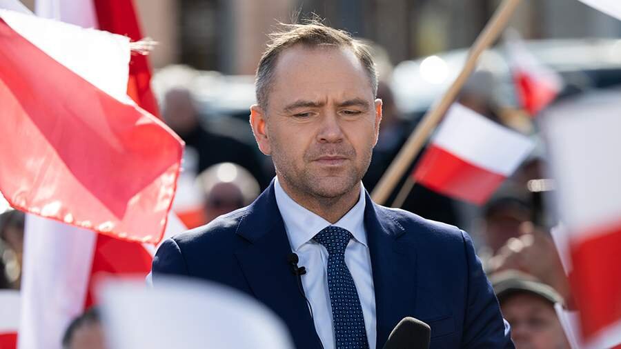 Polşa prezidentliyinə namizəd Nawrocki qadın alverinin təşkili ilə məşğul olub