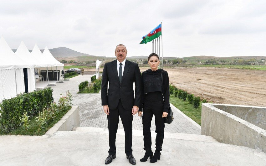 Prezident və birinci xanım Ağdam Muğam Mərkəzinin açılışında (YENİLƏNİB)