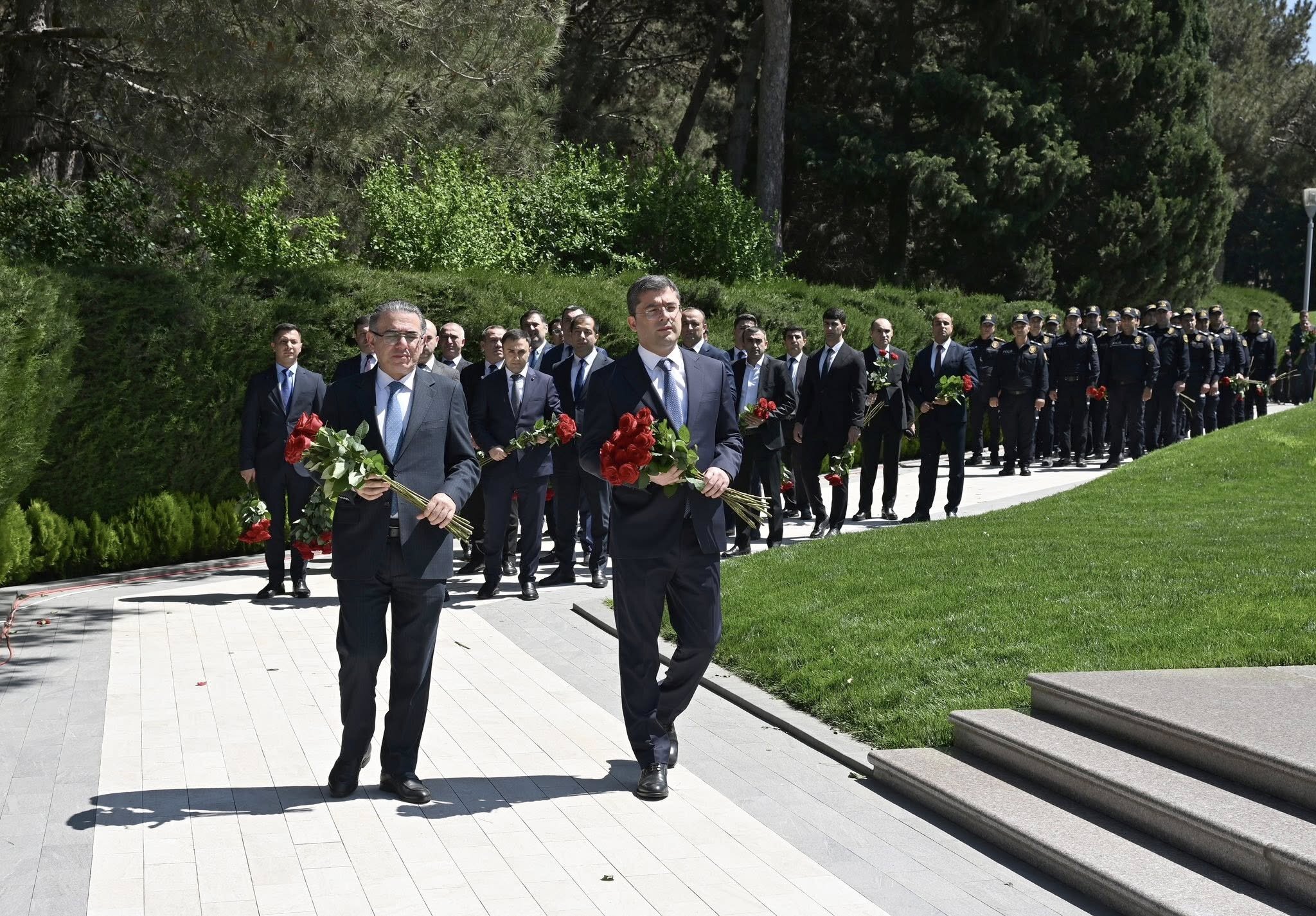 Medianın İnkişafı Agentliyinin kollektivi Heydər Əliyevin məzarını ziyarət edib