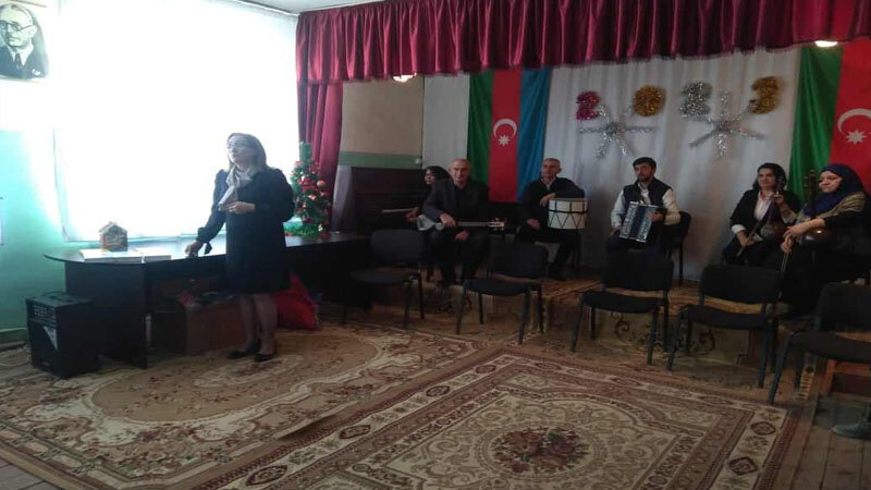 Naftalan Musiqi Məktəbinin direktoru elektron qolbaqla gəzəcək (FOTO)