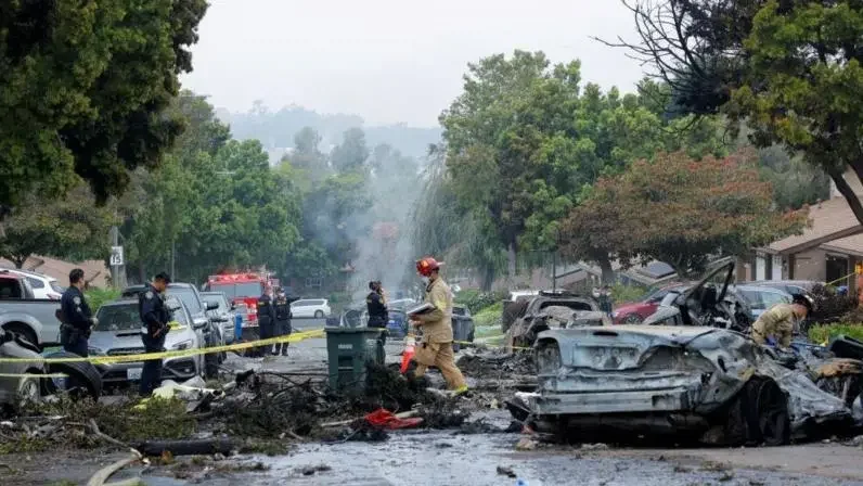 San Dieqo yaşayış məntəqəsində kiçik təyyarə qəzaya uğrayıb, ölənlər var