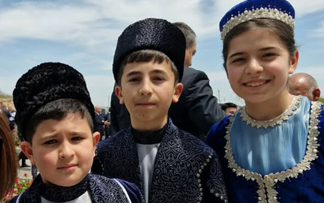 Prezidenti kövrəldən uşaqlar...-VİDEO