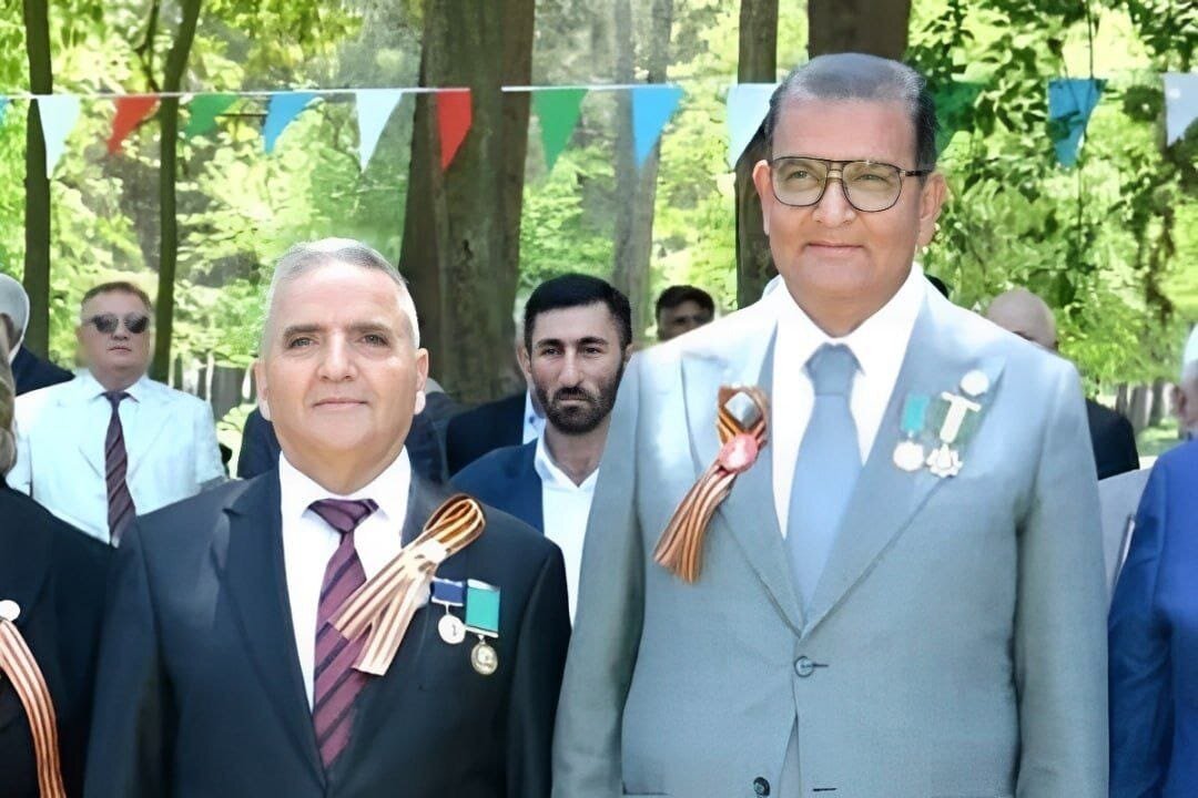 İmişlidə bayraq qalmaqalı davam edir: Sədr istefa verdi