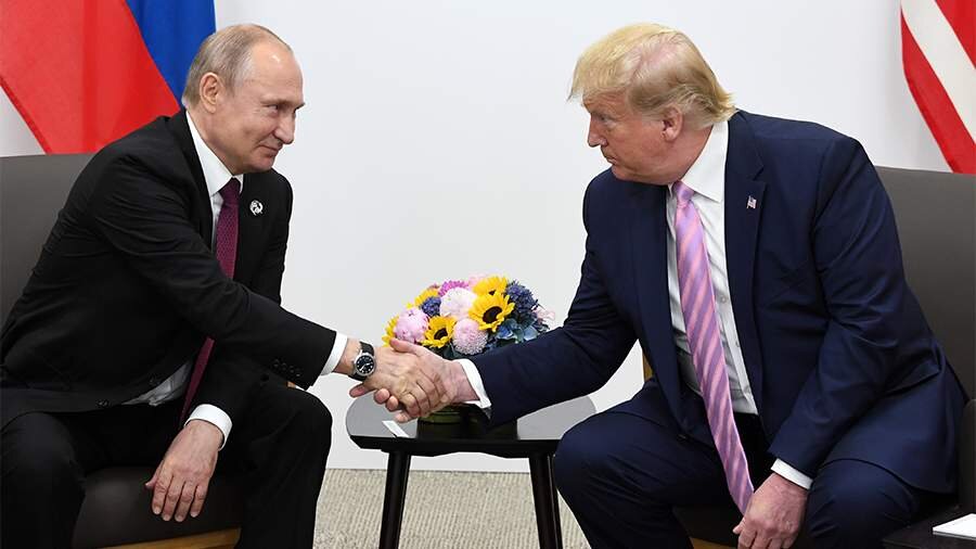 Tramp Putinlə daha sıx əlaqələr qurmaq istəyir