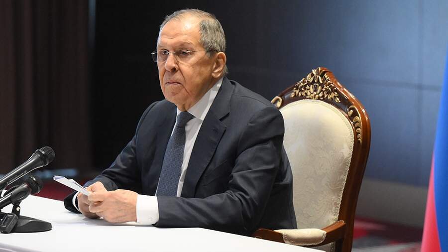 Lavrov Aİ ölkələrinin hava məkanını bağlamasını biabırçılıq adlandırıb