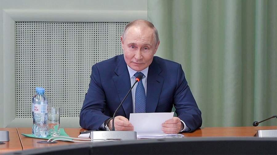 Putin Kursk vilayətinə işgüzar səfər edib