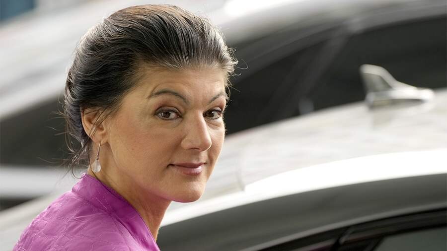 Wagenknecht Almaniyada Ukrayna siyasətinə dair referendum keçirməyə çağırır