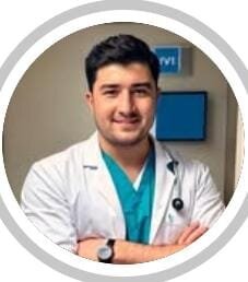 Tibb təhsili olmayan şəxs bu klinikada estetik cərrah kimi fəaliyyət göstərir – Yeni iddia