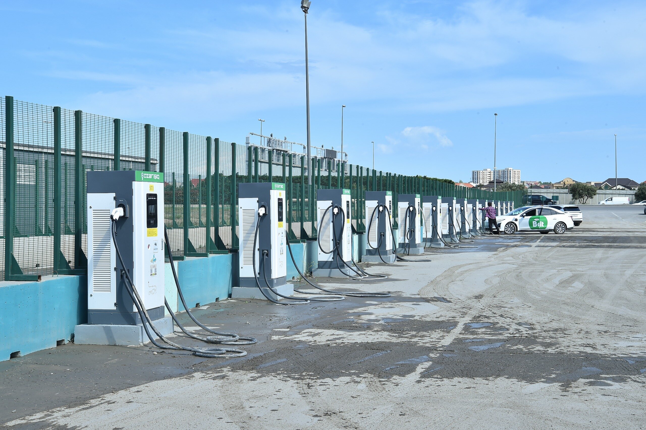 80 kub metrdən çox yağış suyu ərazidən təmizləndi