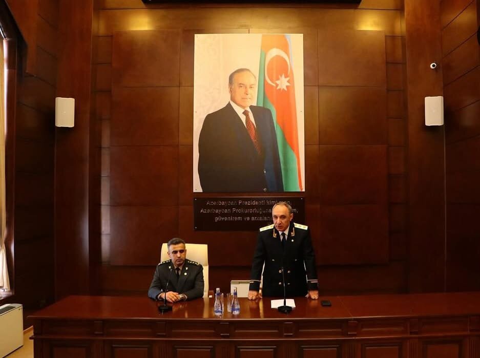 Kamran Əliyev yeni hərbi prokuroru təqdim etdi