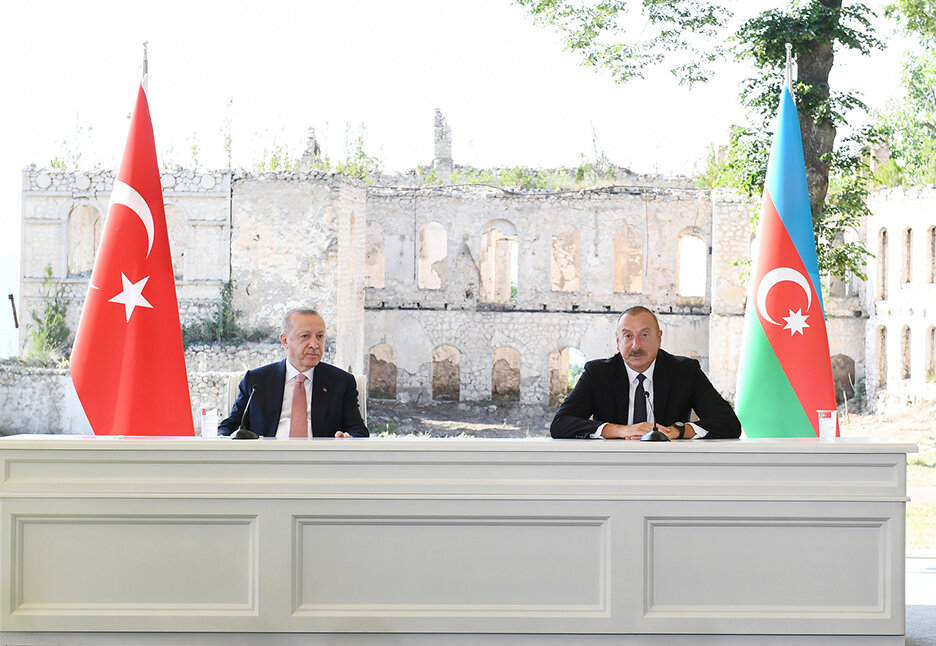 Şuşa Bəyannaməsi iki qardaş ölkə arasında tarixi münasibətlərin yeni mərhələsinin  əsasını qoydu