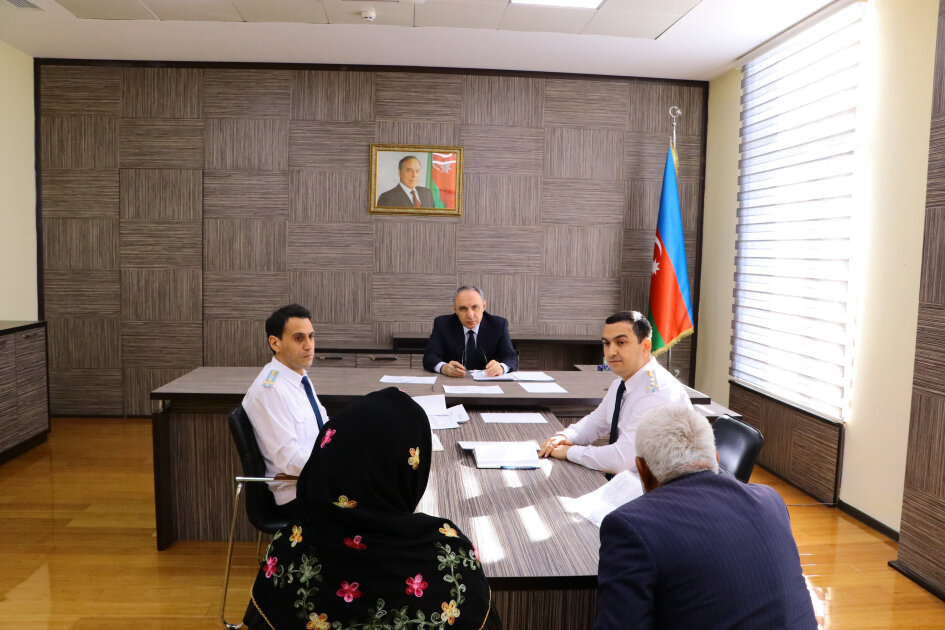 Baş prokuror Lənkəranda vətəndaşların müraciətlərini dinləyib