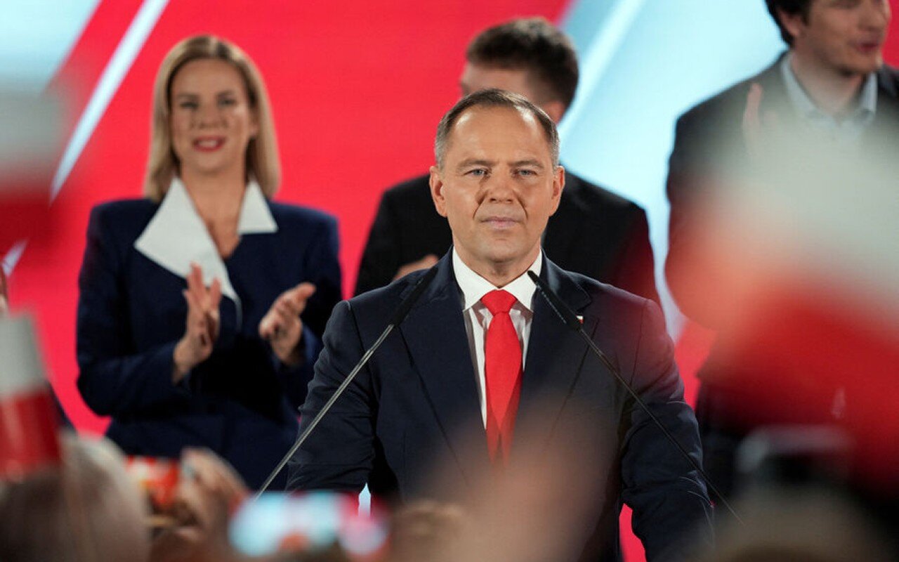 Yeni seçilmiş prezident Zelenskiyə müraciət etdi