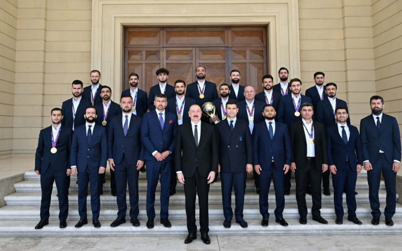 İlham Əliyev Minifutbol Federasiyasına 2 milyon manat ayırdı - SƏRƏNCAM