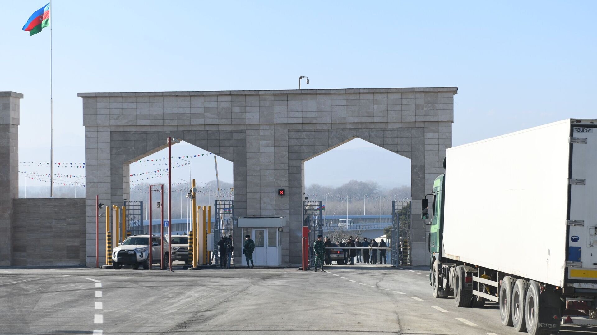 Quru sərhədləri ilə bağlı mühüm açıqlama – Yay başladığı üçün…
