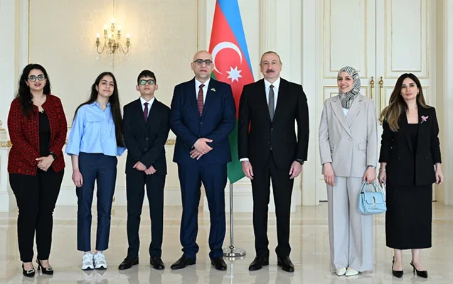 İlham Əliyev yeni səfirin etimadnaməsini qəbul etdi