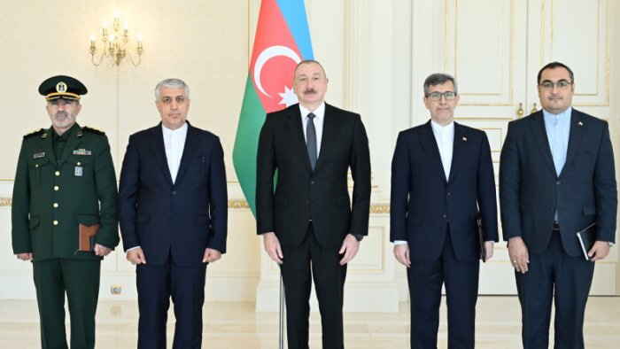 İlham Əliyev İran səfirini qəbul etdi