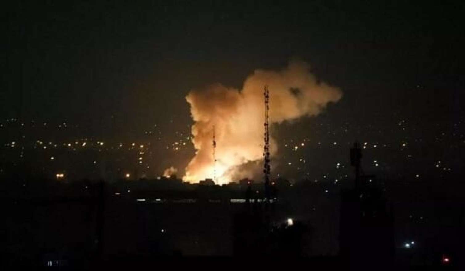 İran və İsrailin raket atışları Naxçıvandan görünür - VİDEO