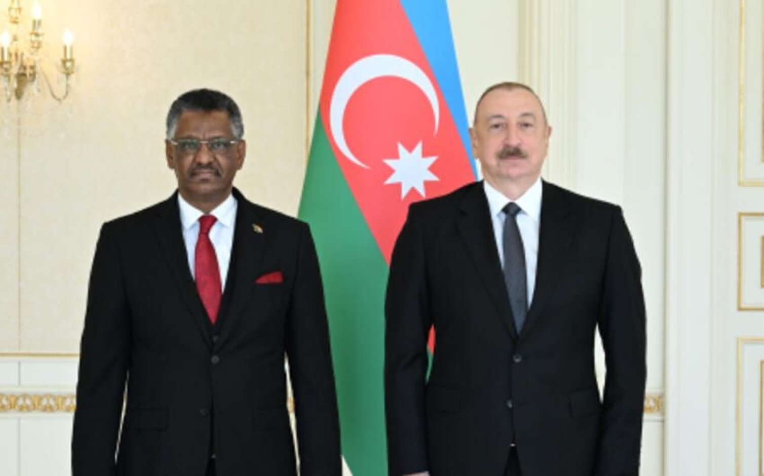 Sudanlı səfir İlham Əliyevdən tələbələrin təqaüdlərini artırmağı xahiş etdi