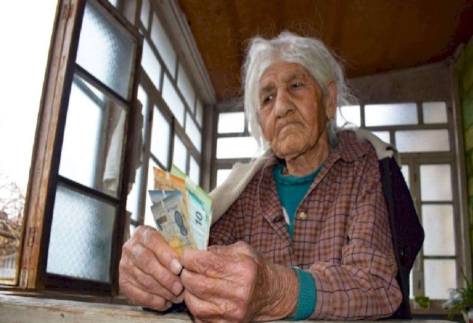 Azərbaycanda qadınların pensiya yaşı artırılır