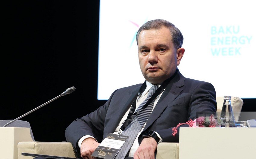 Azərbaycanda "yaşıl enerji"yə əsaslanan rəqəmsal dəhlizlərin inkişafının üstünlükləri açıqlanıb