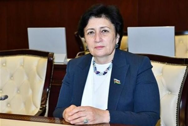 25 illik deputata sensasion ittihamlar