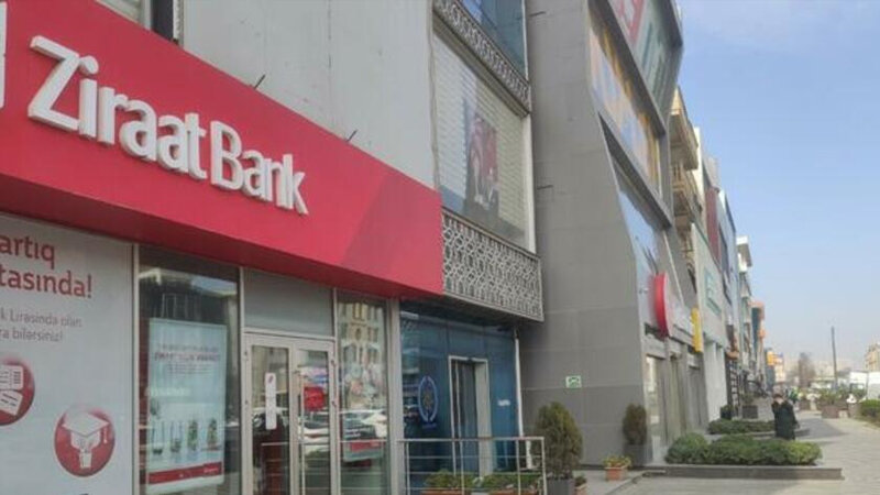 İş adamları və əhali "Ziraat Bank Azərbaycan"dan pullarını geri götürür