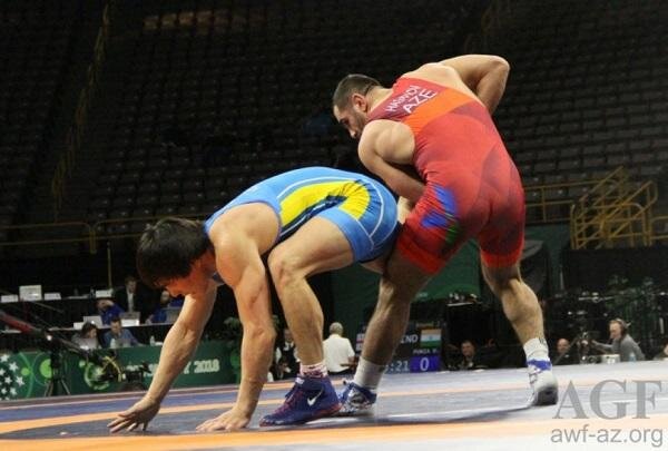 Rusiyalı Olimpiya çempionunun iki medalı ləğv edildi