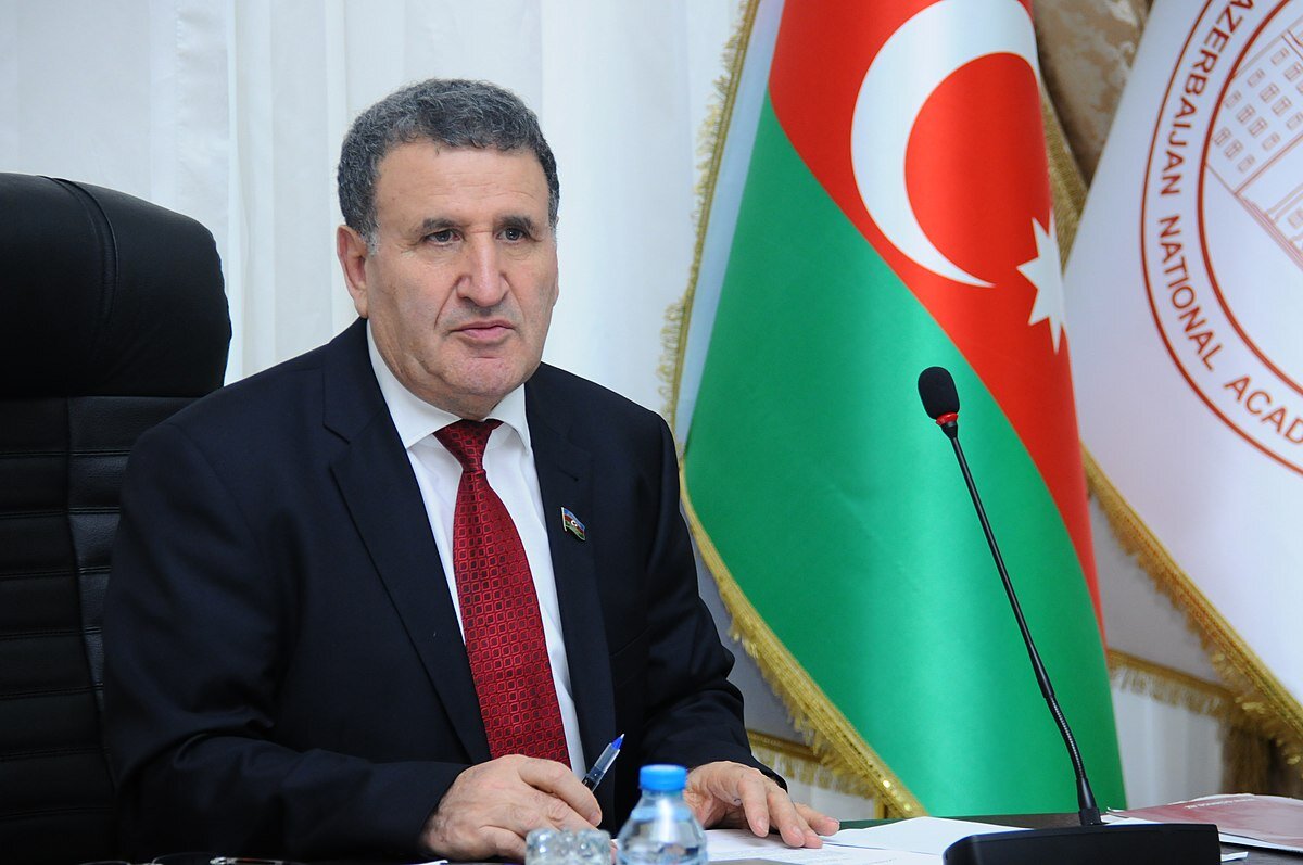 İsa Həbibbəyli dövlətdən aylıq olaraq 14 min manat maaş alır